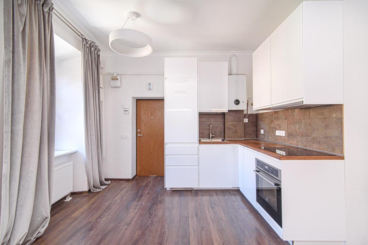 Welcoming Studio In Historic Vilnius With Free Parking By Urban Rent Apartment Exterior photo